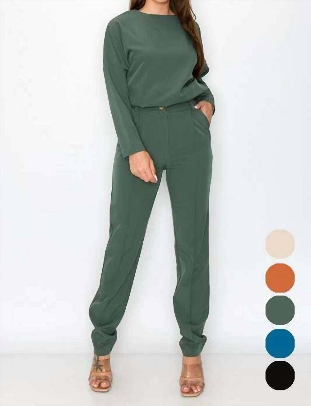 NEW RIVIR crop top and pants set in olive
